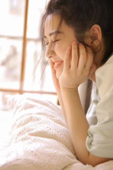 人吓鬼电影